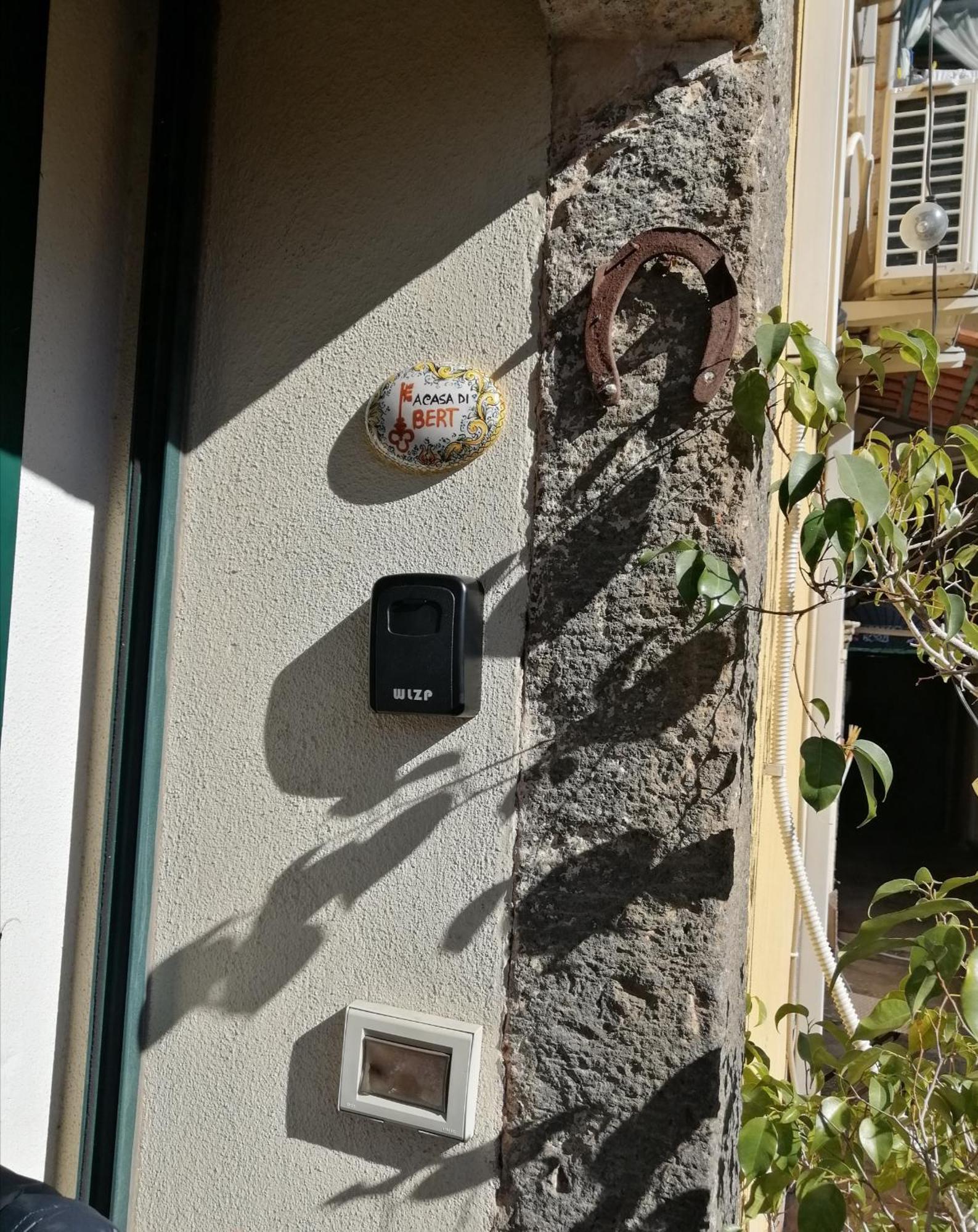 Appartamento A Casa Di Bert - Catania Exterior photo